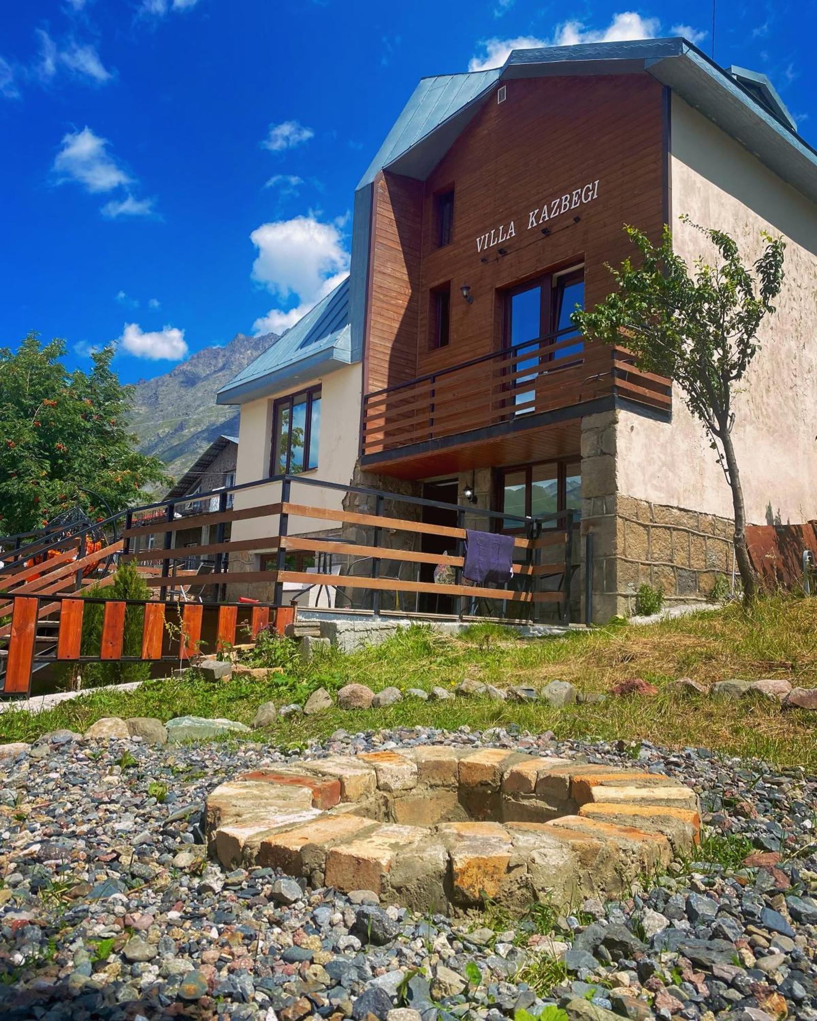 Villa Kazbegi Exteriör bild